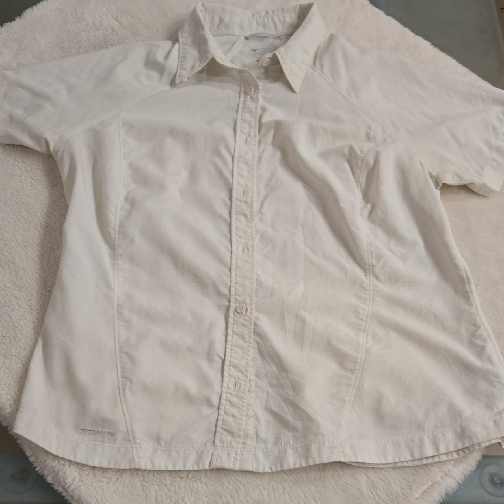 Titanium Columbia White Short Sleeve Shirt